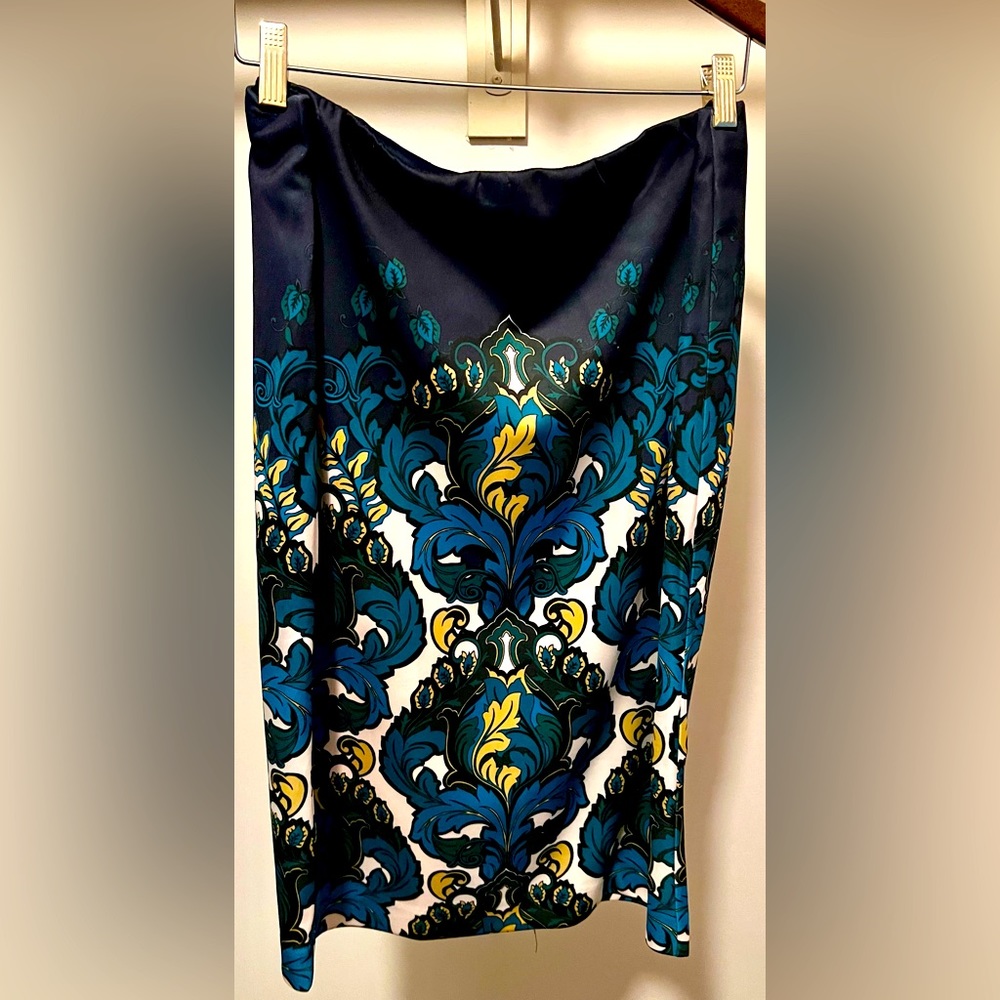 NY and Company Women’s Stretch Skirt.